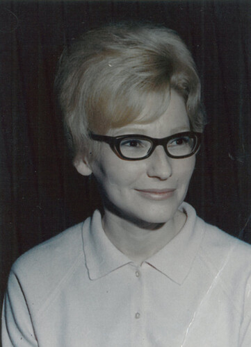 Medium lola miller