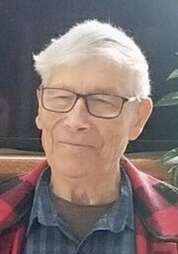 Medium claude comeau