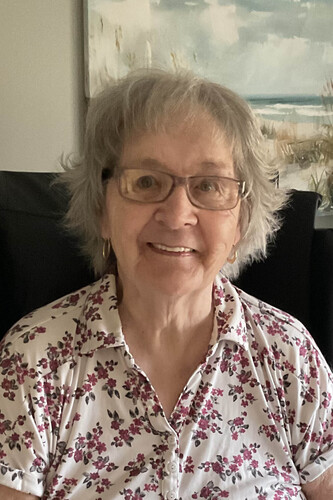 Medium pauline boudreau