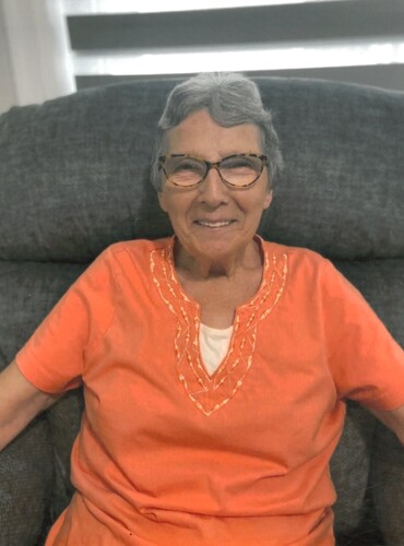 Medium claudia roy